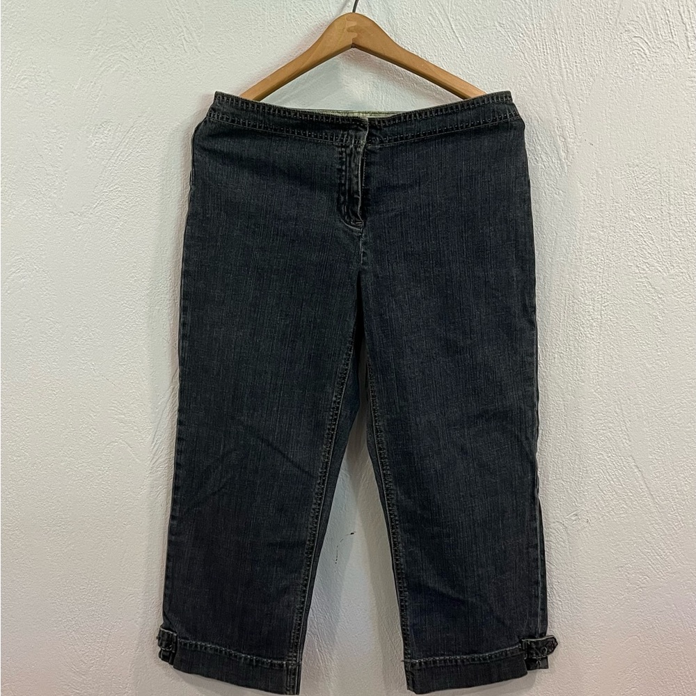 CAbi capri style jeans size 8